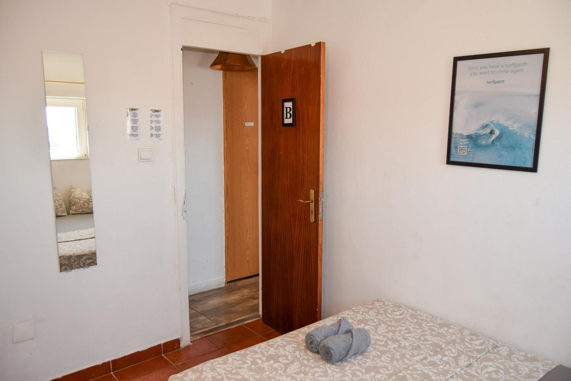 Guest house Olympo Shared Flat With Amazing River View Lisbon