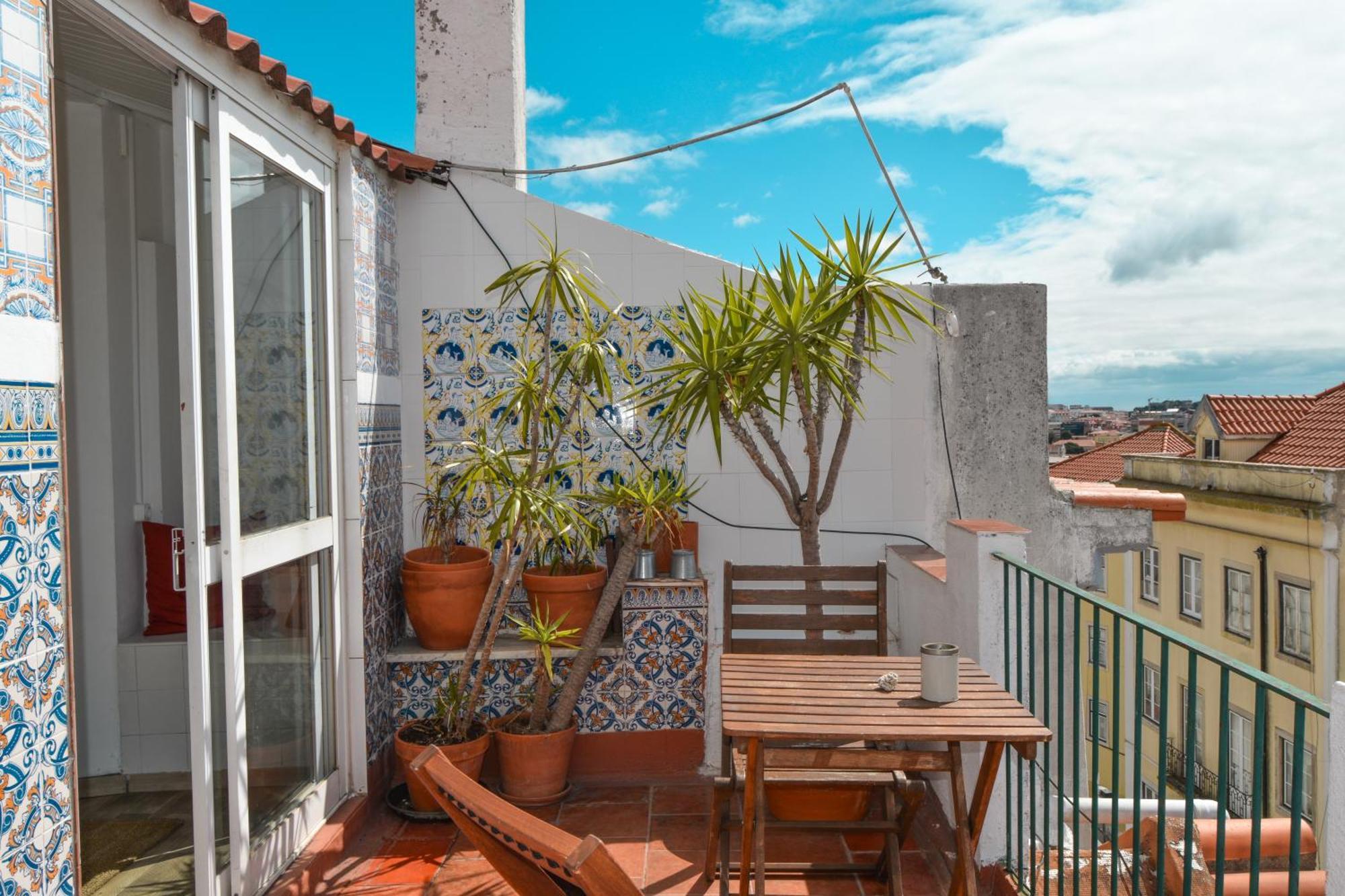 Pensión Olympo Shared Flat With Amazing River View Lisboa
